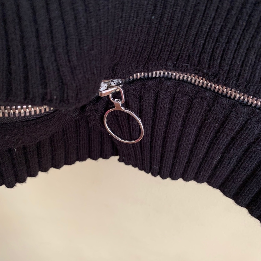 NWT For Love and Lemons Annie Zipper Sweater Black Medium - Picture 9 of 12